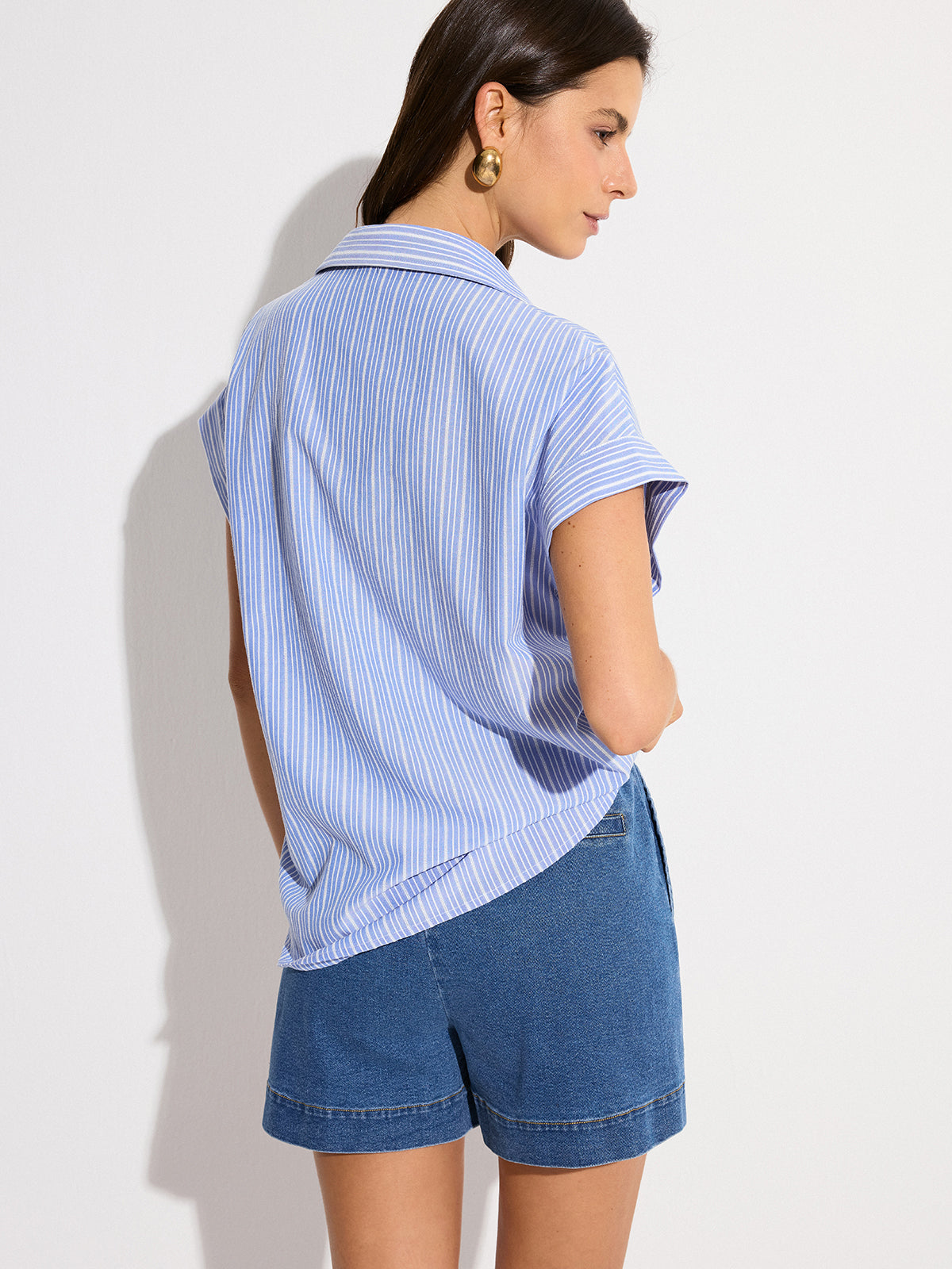 Chemise rayée oversize à poches 