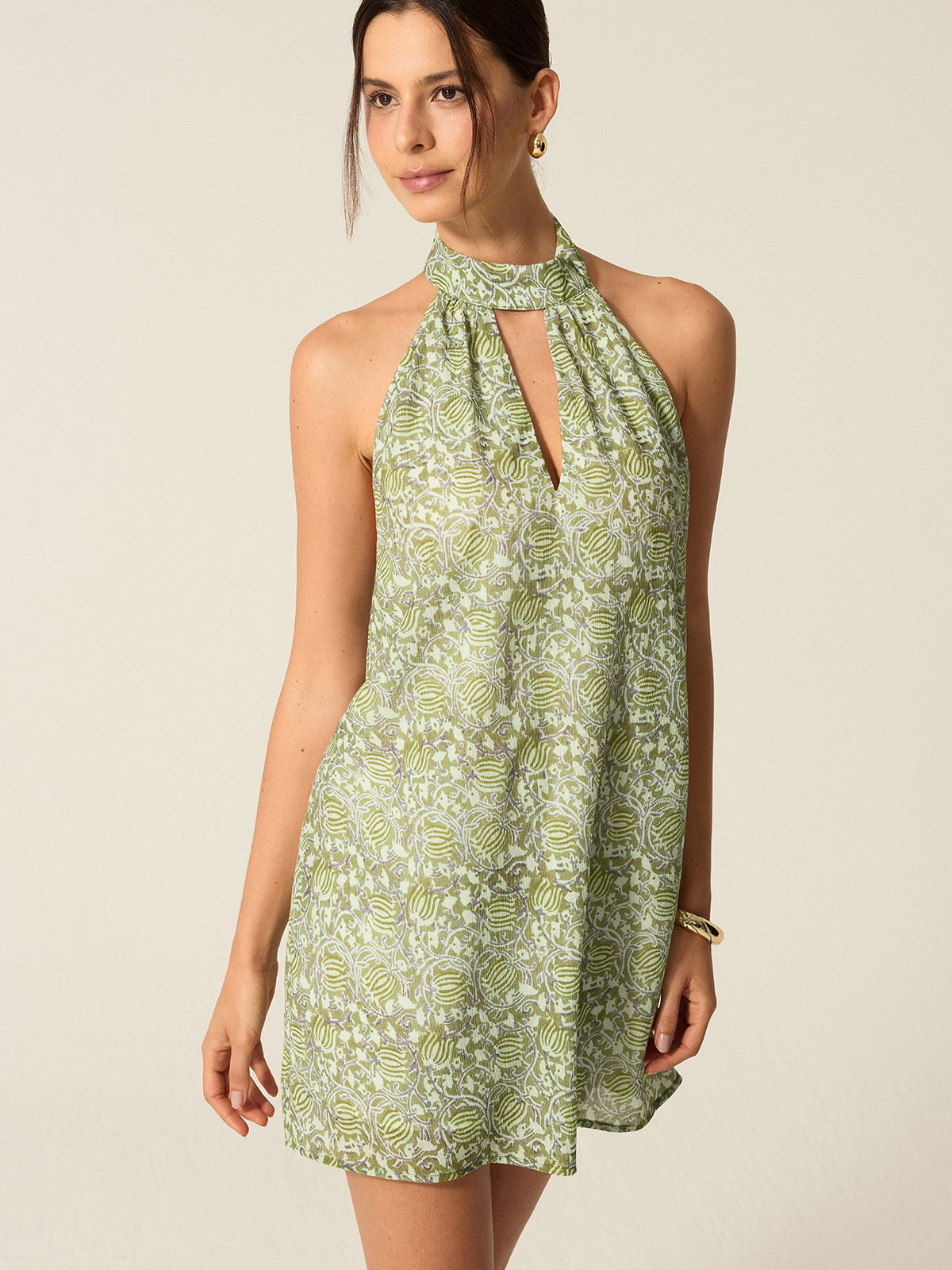 Robe mini imprimée à col halter et découpes 