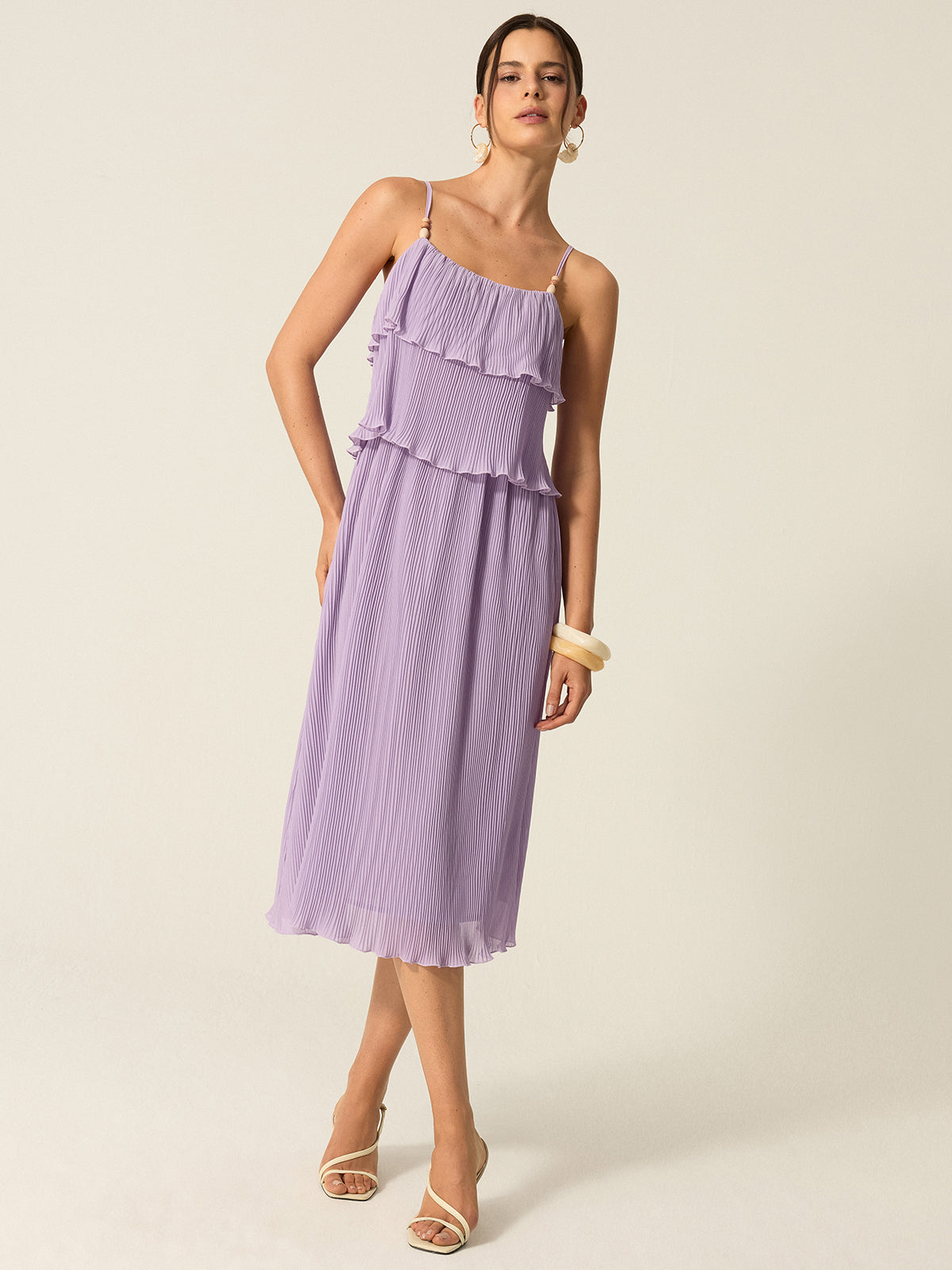 Robe longue plissée à plusieurs niveaux