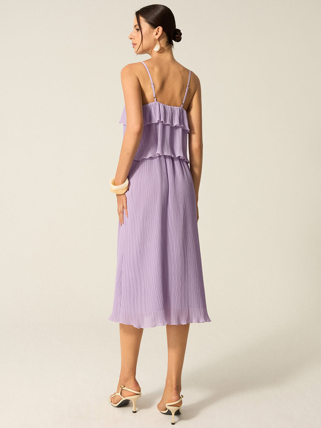 Robe longue plissée à plusieurs niveaux