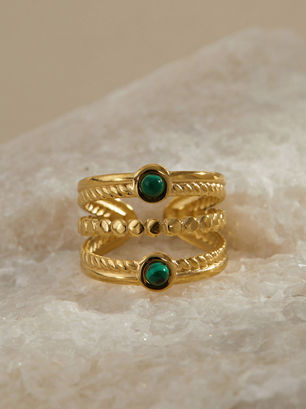 Smaragd-Akzent Multi-Band Goldring