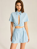 Ensemble chemise courte nouée à l'avant et short à poches