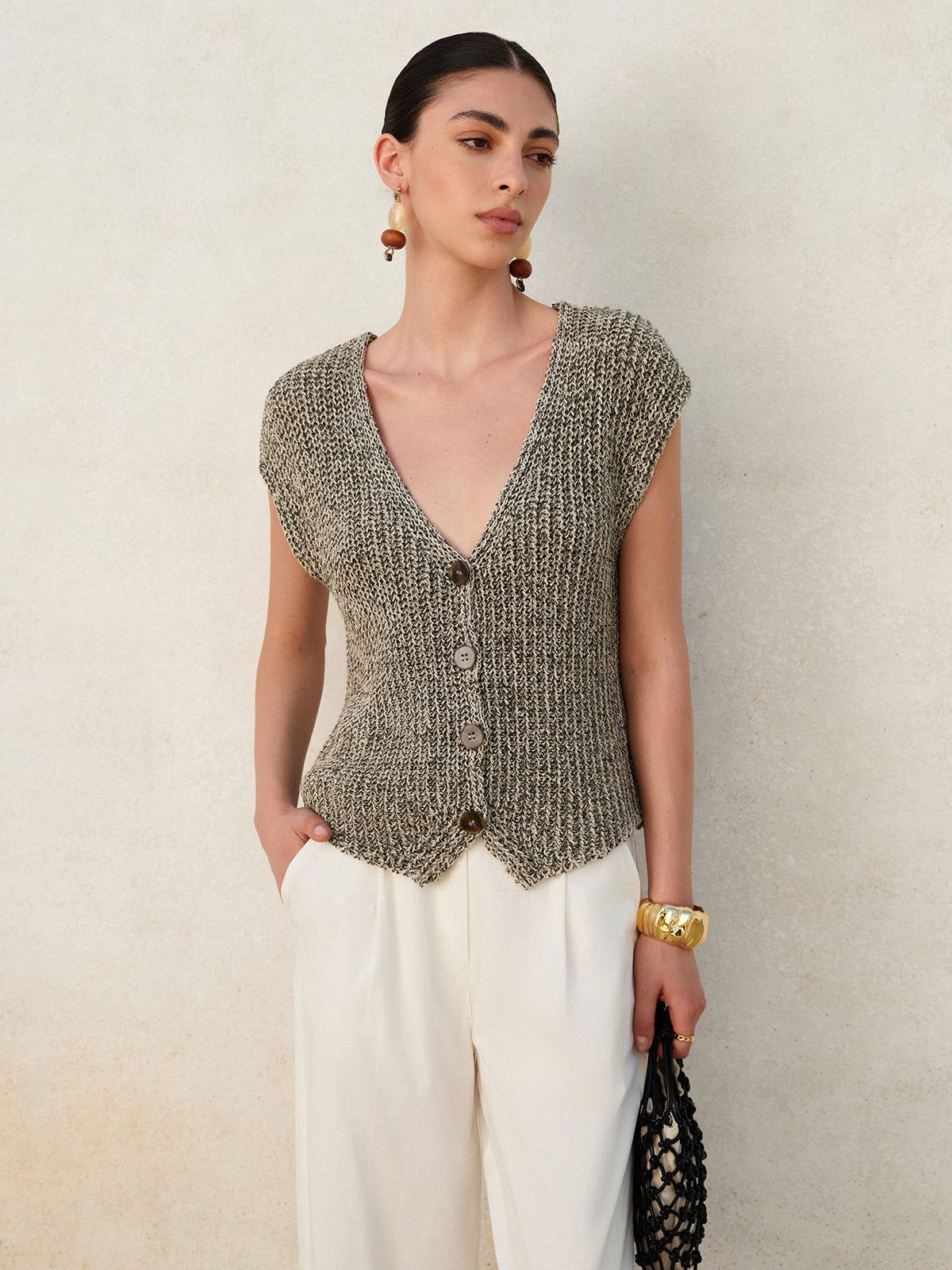 Strickweste mit Knopfleiste