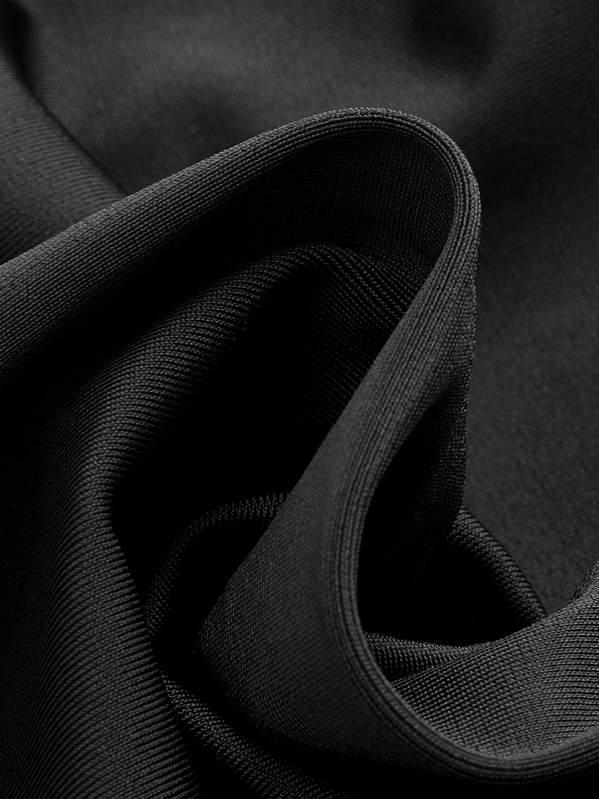 Einteiliger Badeanzug mit tiefem V-Ausschnitt und Raffungen 