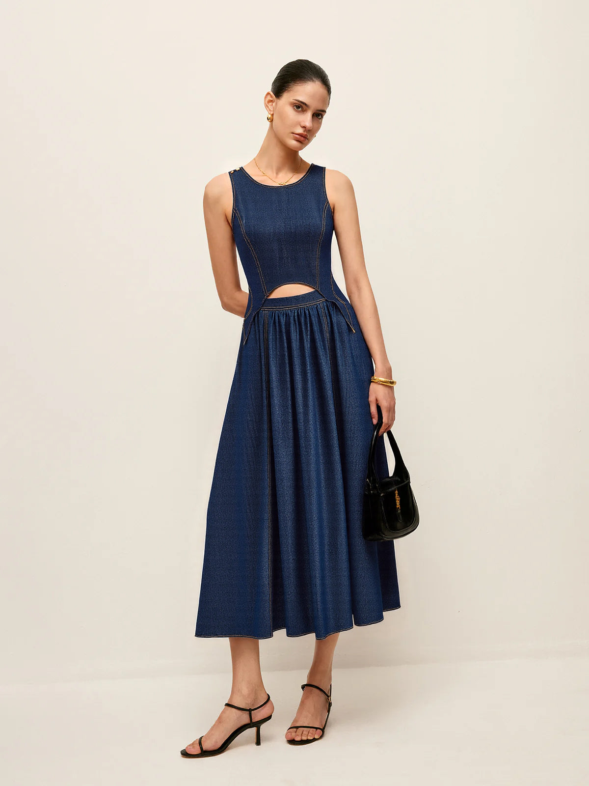 Robe midi en jean découpée