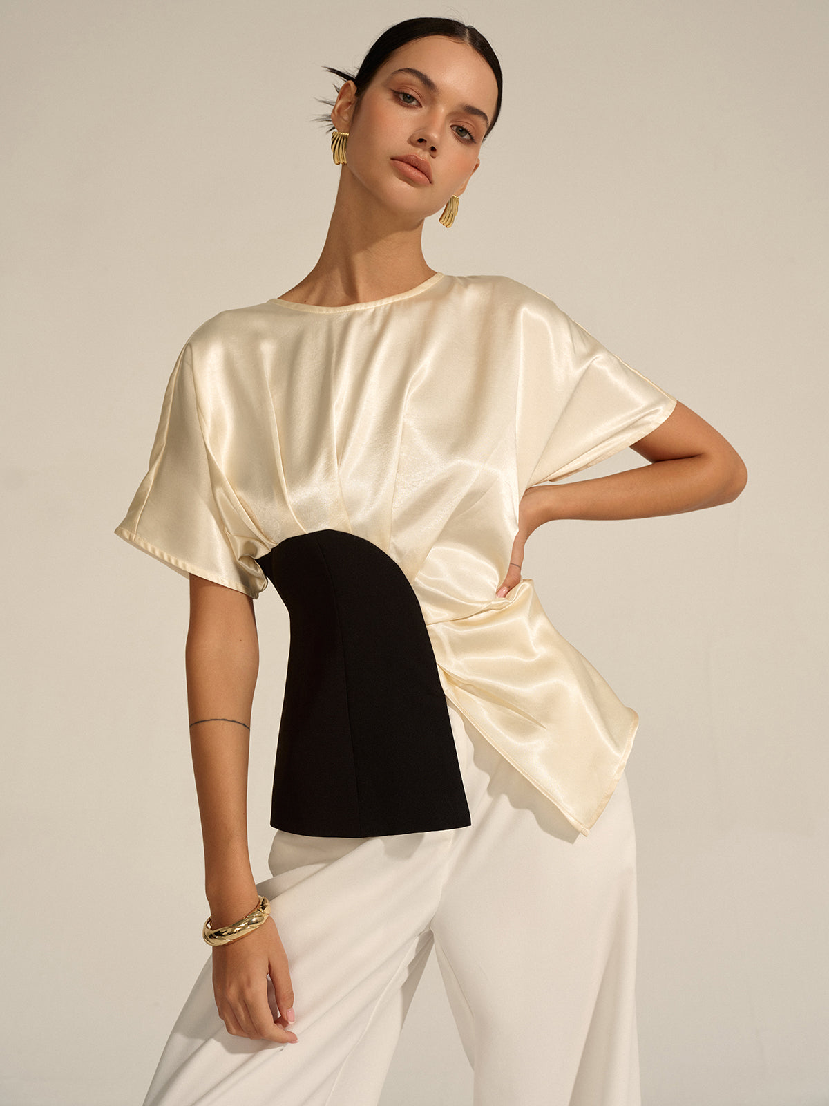 Top asymétrique color block