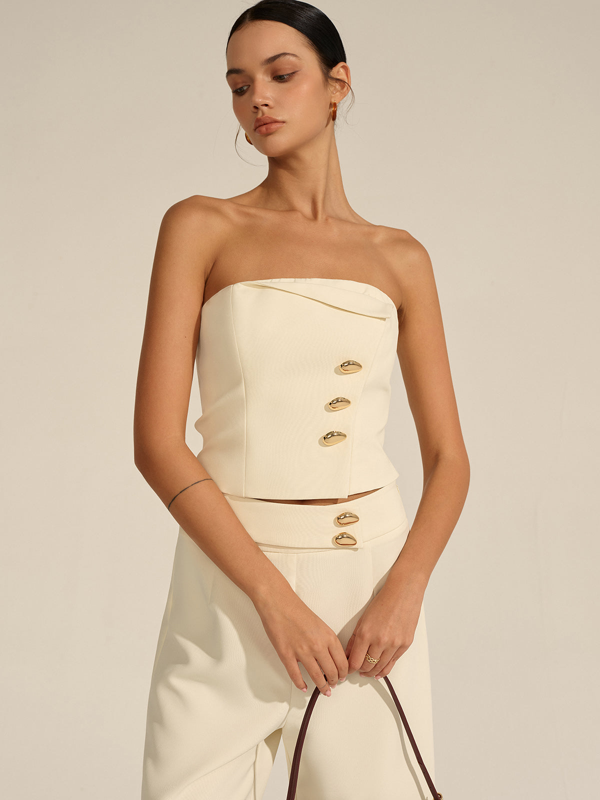 Haut court bustier à décor métallique 