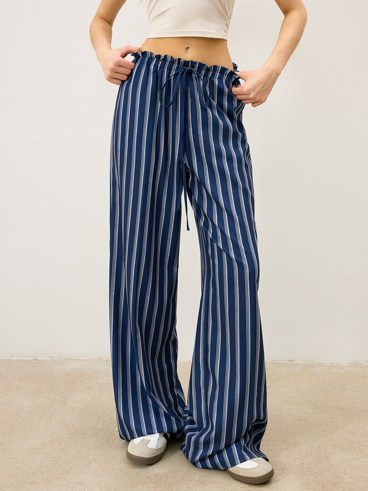Pantalon ample à rayures avec cordon de serrage