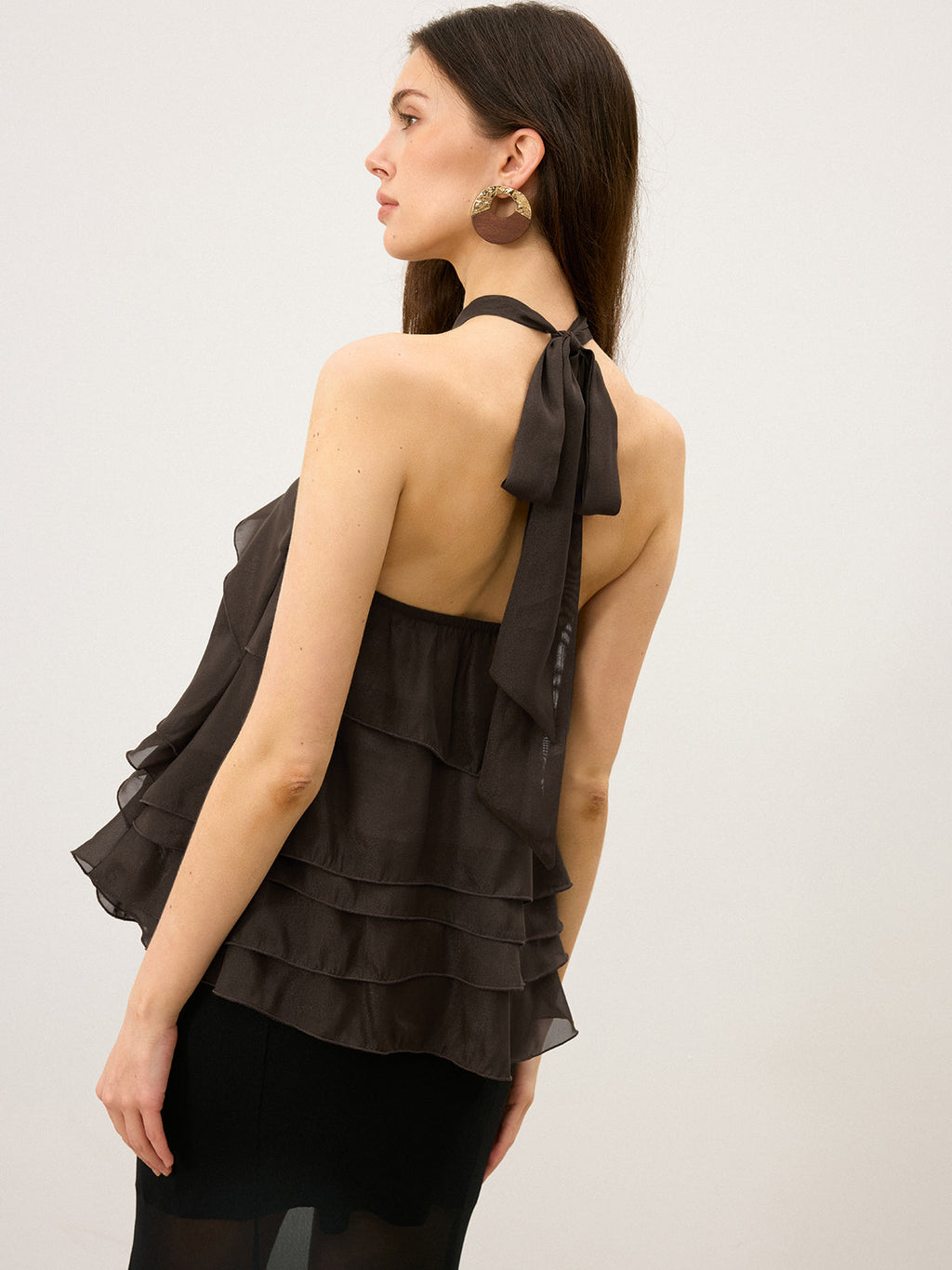 Gestuftes Rüschen-Chiffon-Neckholder-Top mit 3D-Blume
