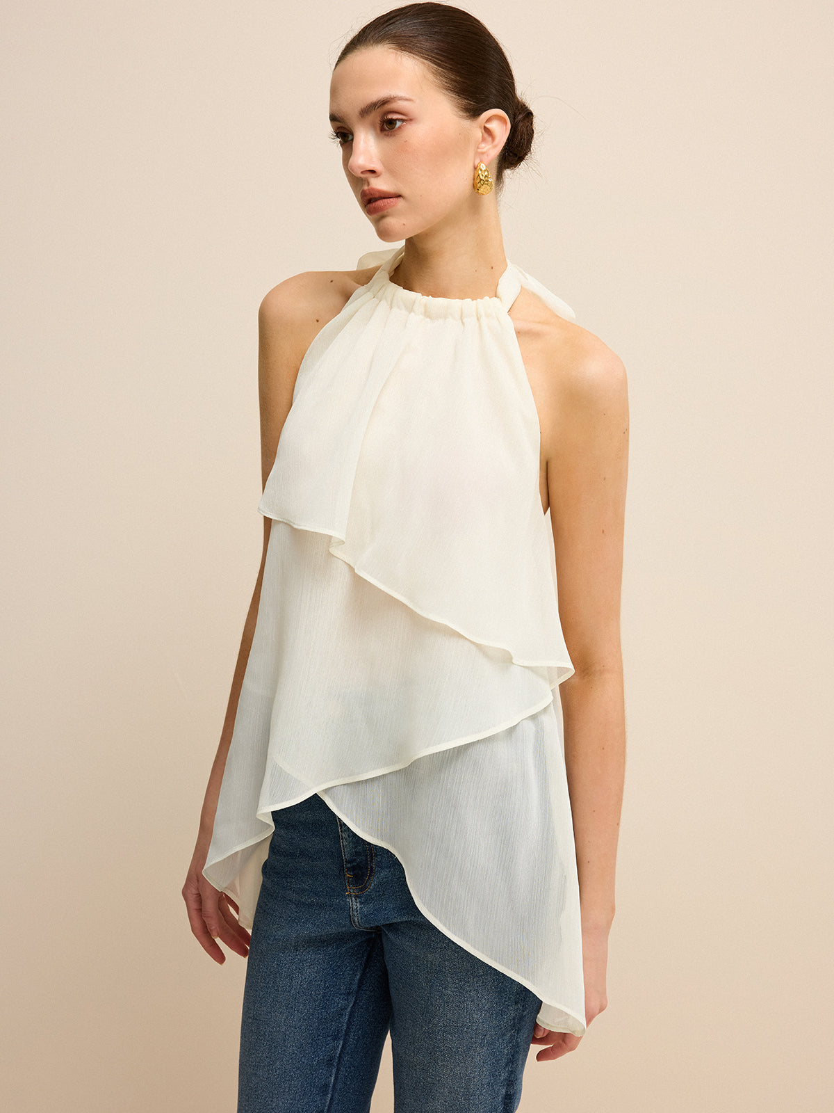 Halbtransparentes, asymmetrisches Chiffon-Top mit Lagenlook und Neckholder 