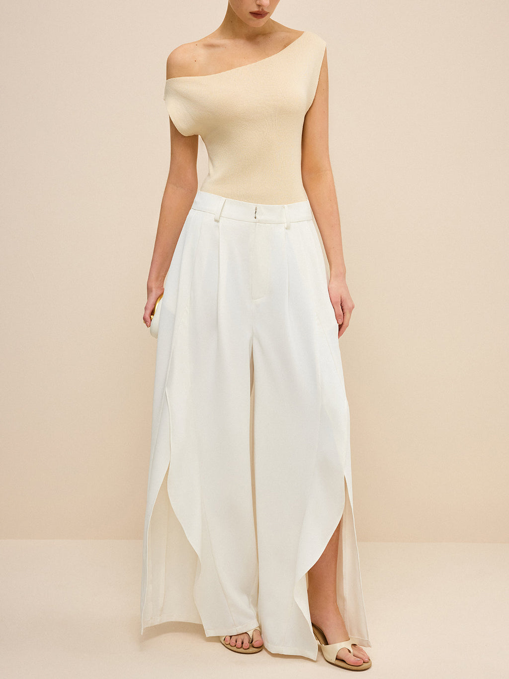 Mid-Waist-Hose mit weitem Bein und seitlichen Schlitzen