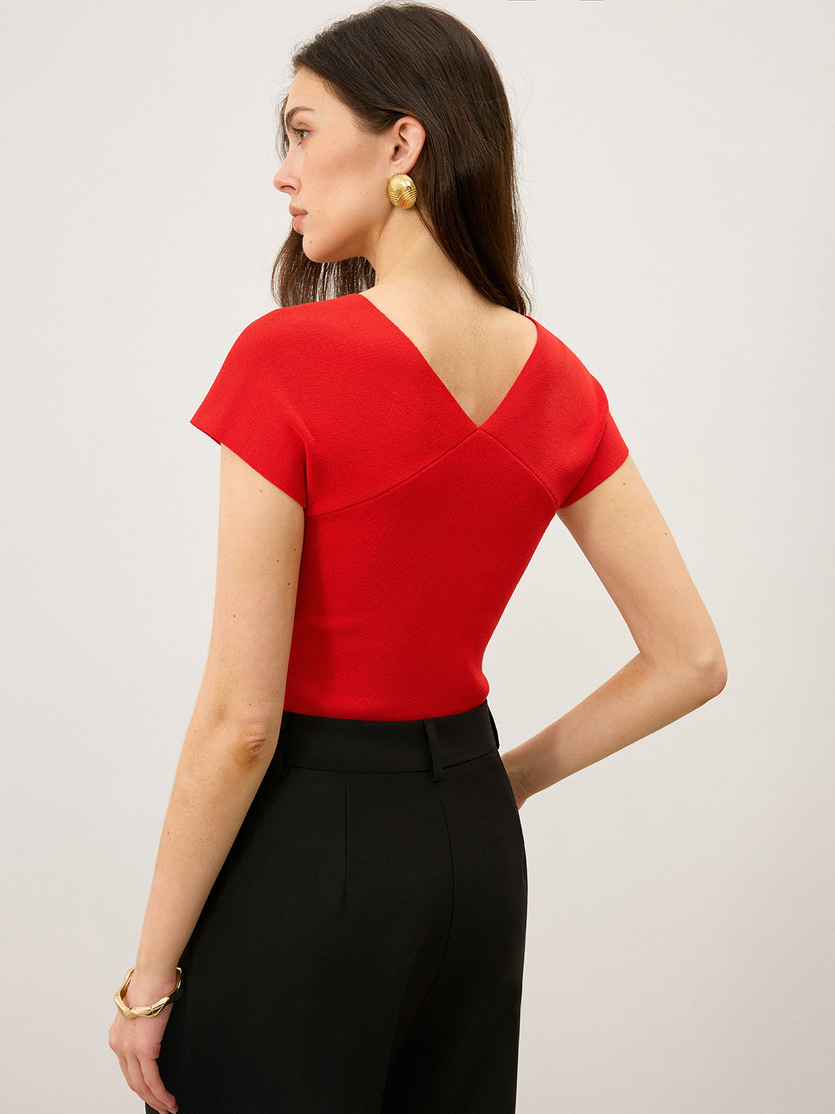 Twist Front Cut-Out V-Neck Knit Top