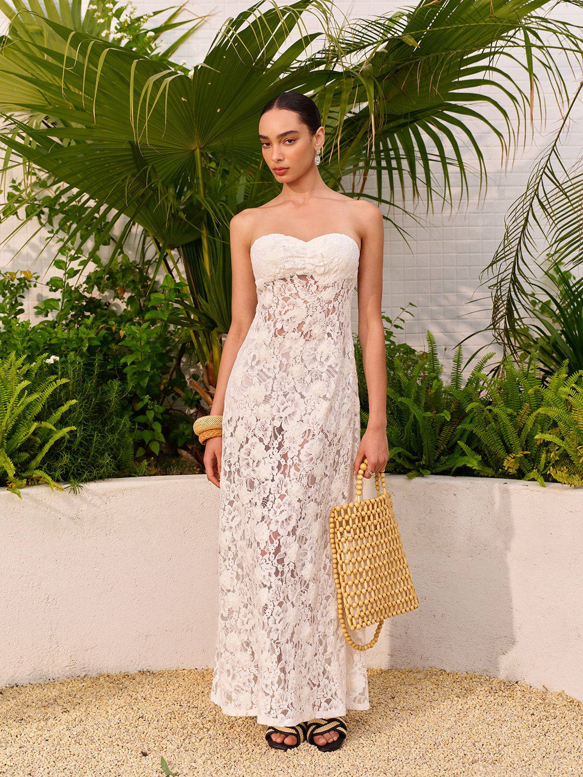 Robe bustier en dentelle florale jacquard transparente avec empiècements