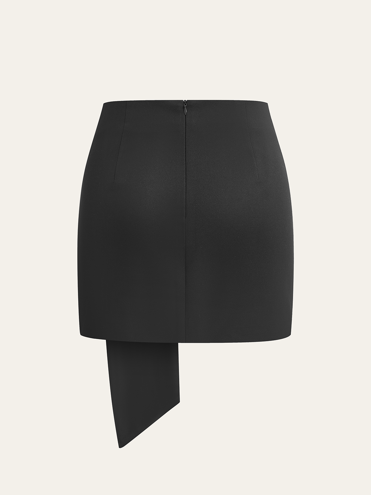 Asymmetrischer Metalldekor-Rock 