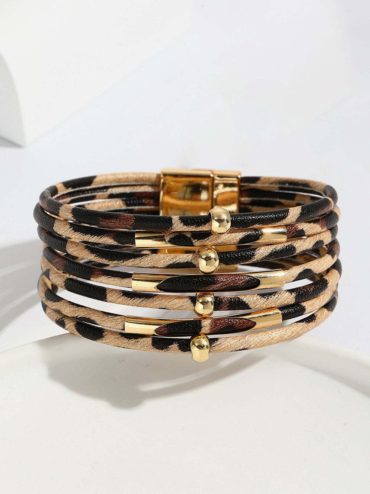 Armband mit Leopardenmuster und Magnetverschluss 