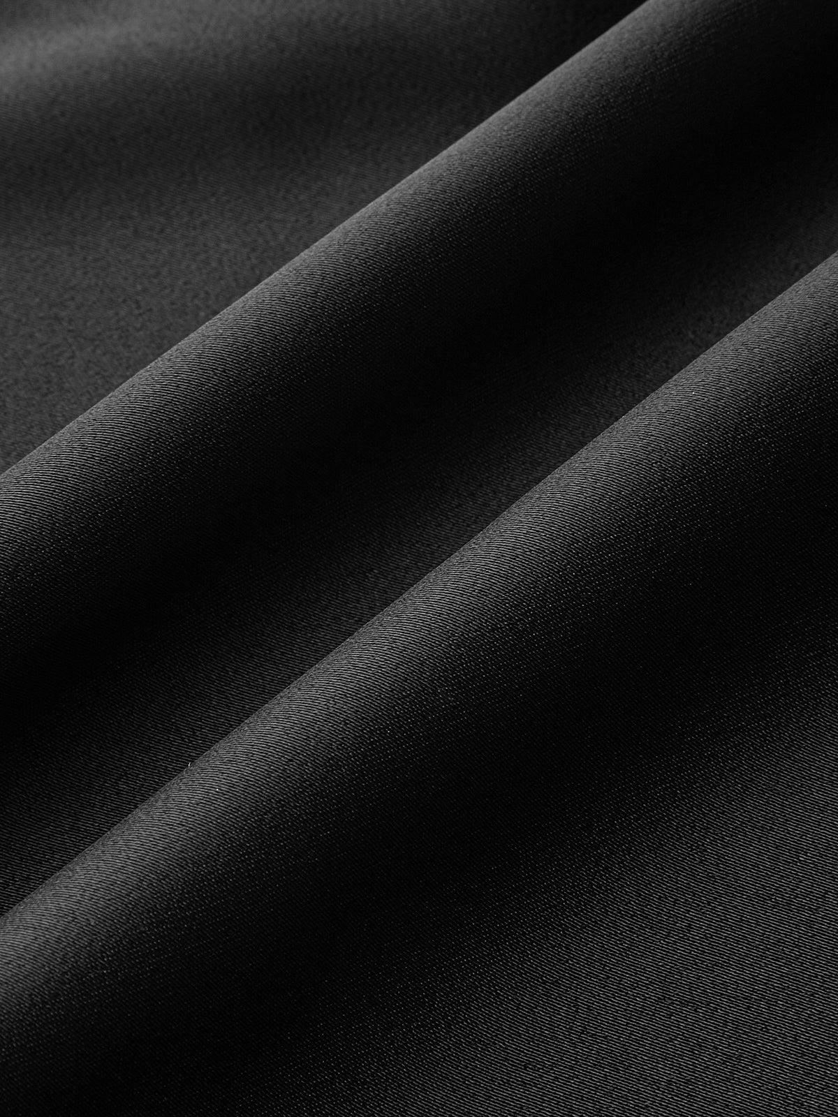 Robe-chemise en satin avec empiècements en similicuir 