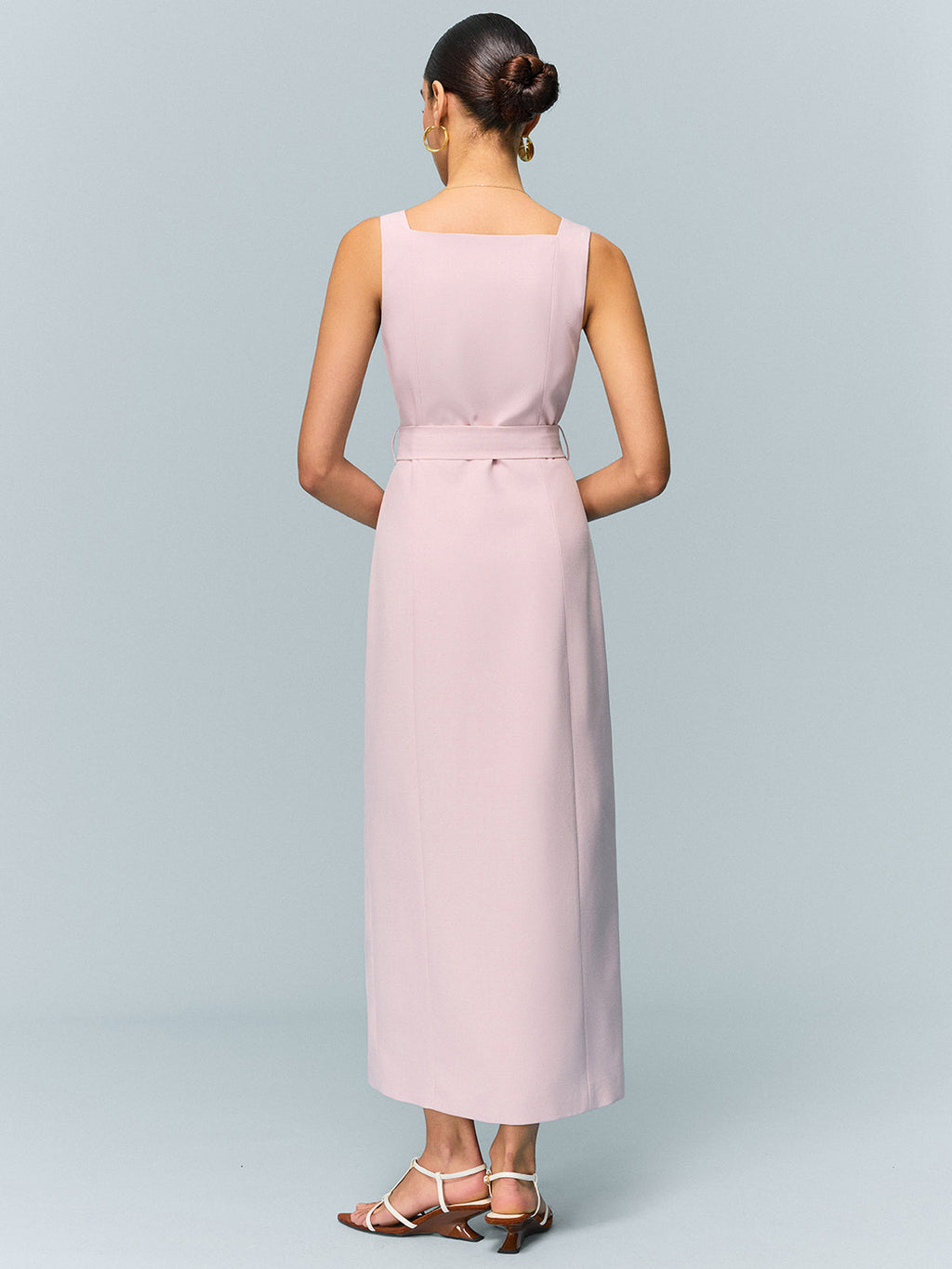 Robe longue boutonnée ceinturée