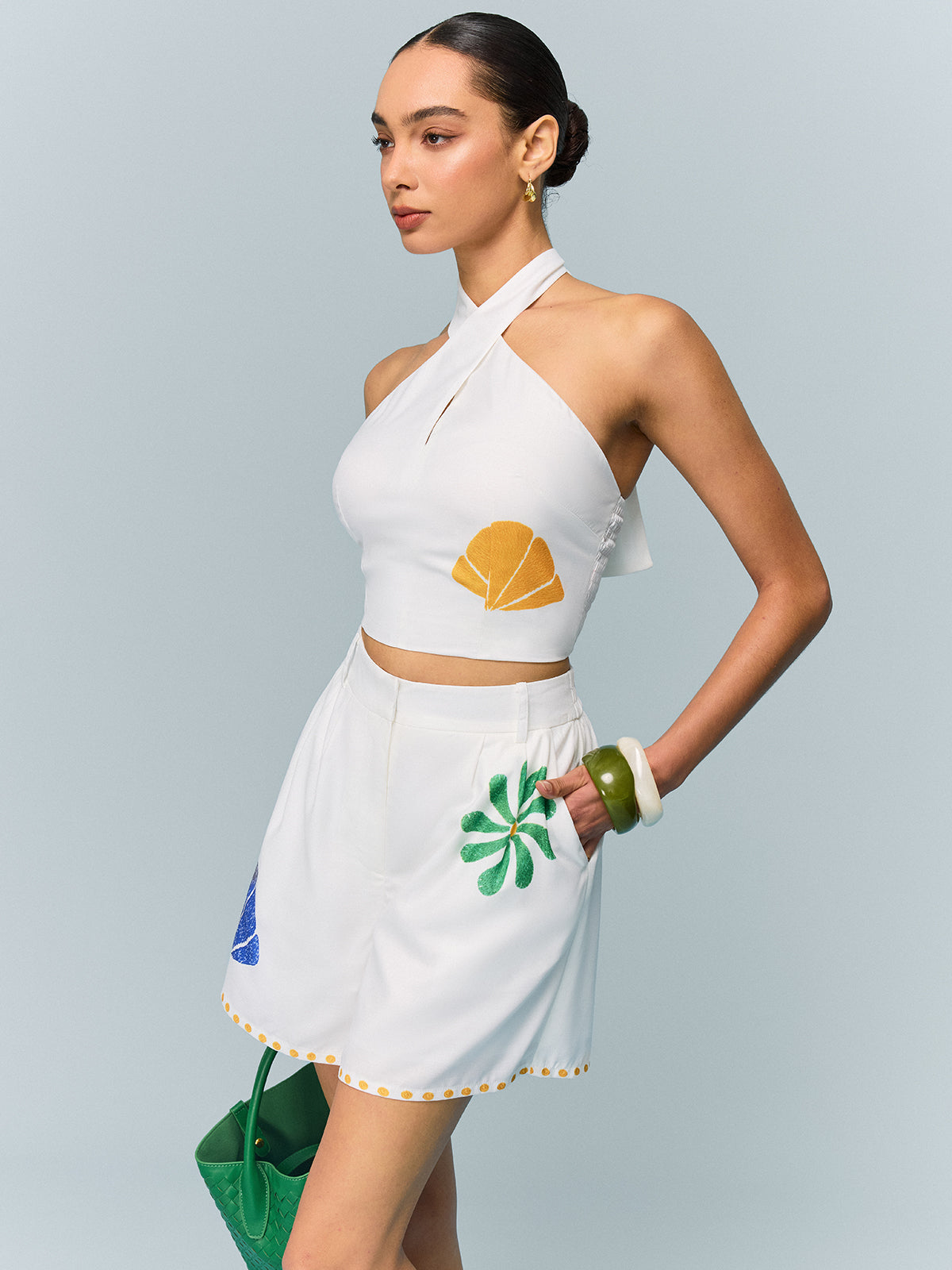 Neckholder-Cropped-Top und bedruckte Shorts im Set