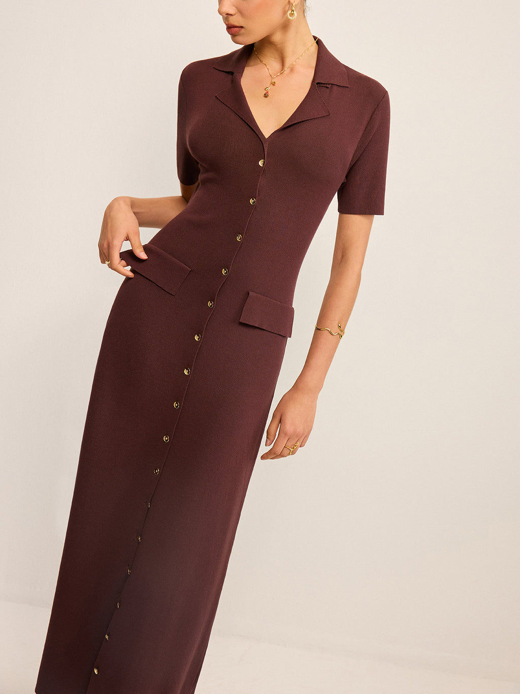 Maxikleid mit Knöpfen und Taschen