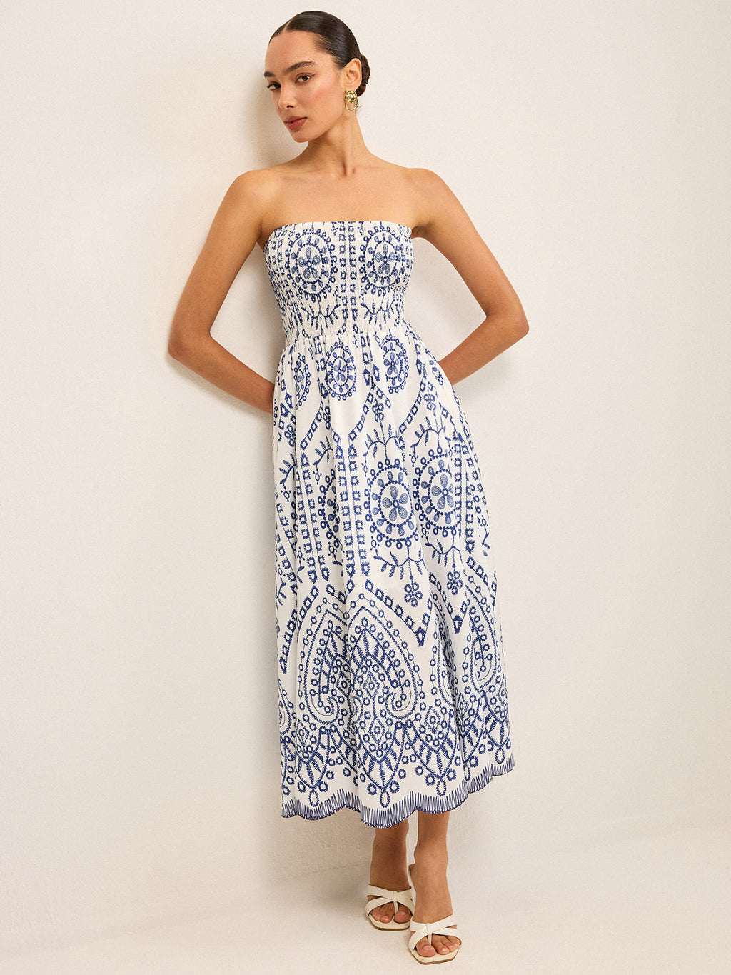 Trägerloses Boho-Maxikleid