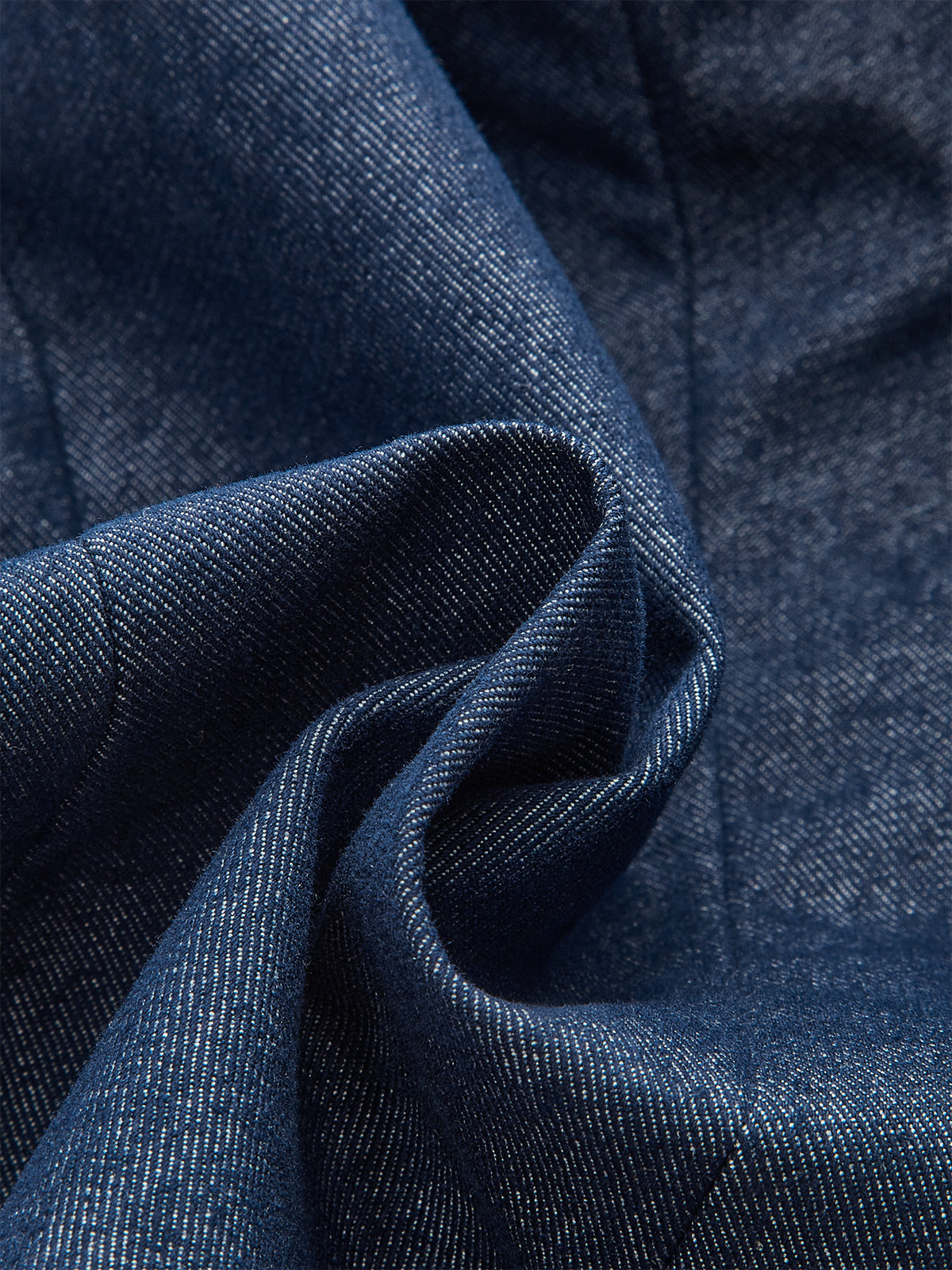 Asymmetrische Weste mit Knopf- und Schleifendetail