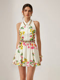 Geblümtes Mini-Kleid mit Gürtel