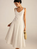Gestreiftes Midikleid mit asymmetrischem Saum