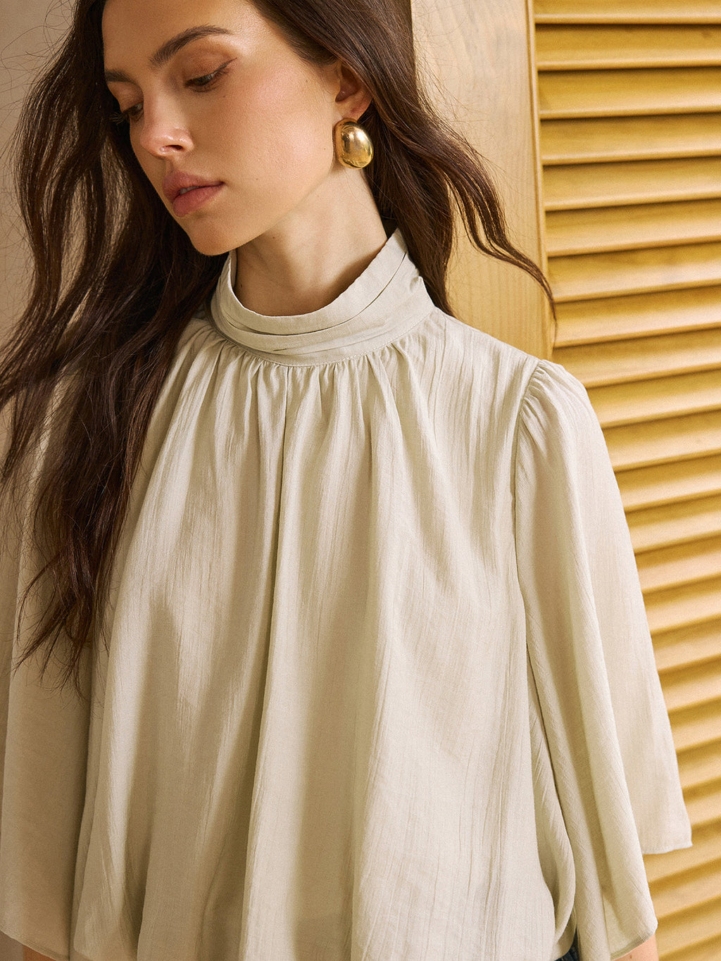 Elastic Hem Half-Sleeve Shirt