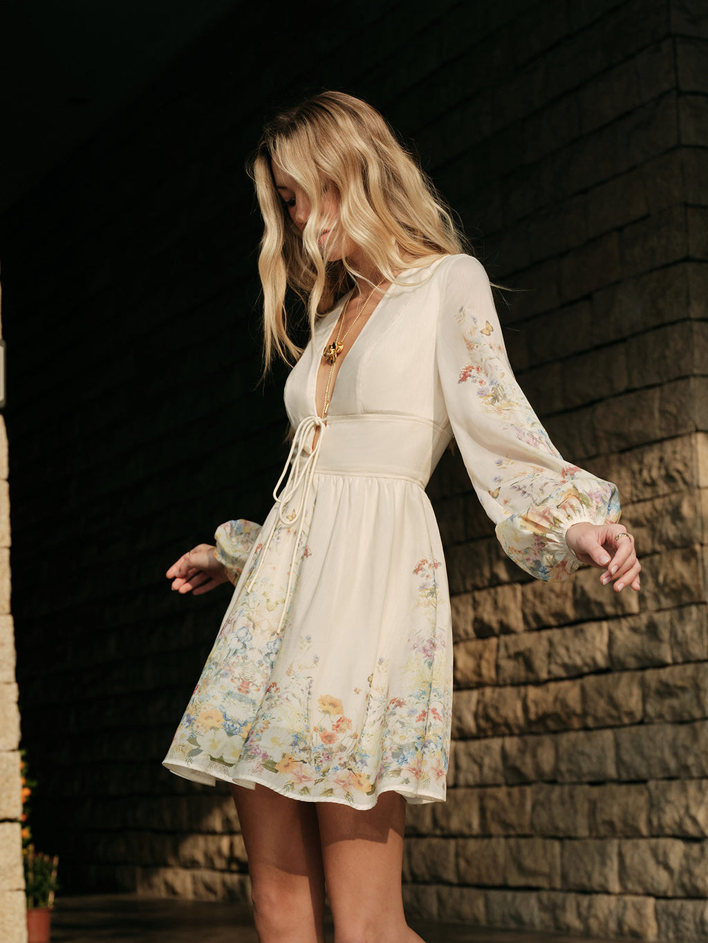 Geblümtes Wickelkleid
