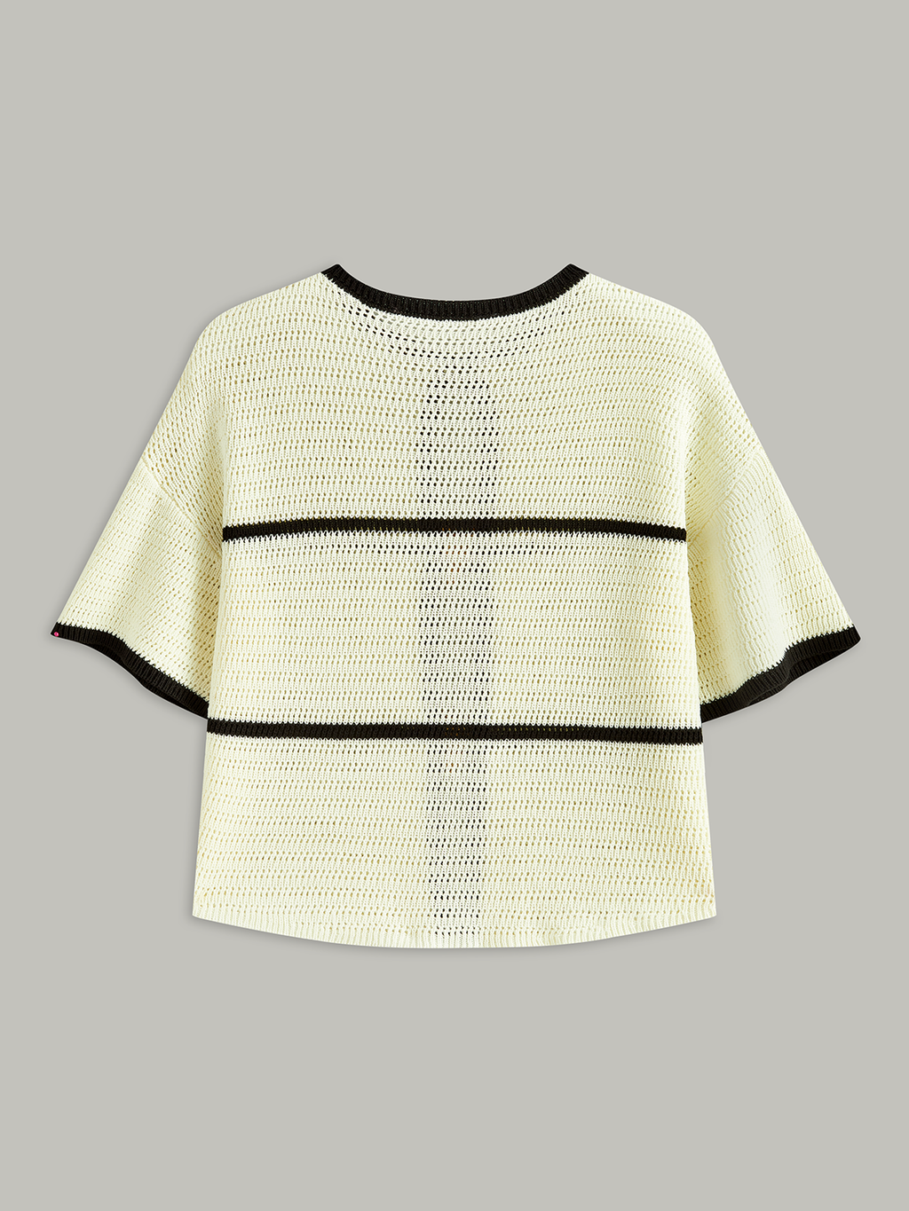 Kontrastbesatz-Stricktop mit Seestern-Knopf