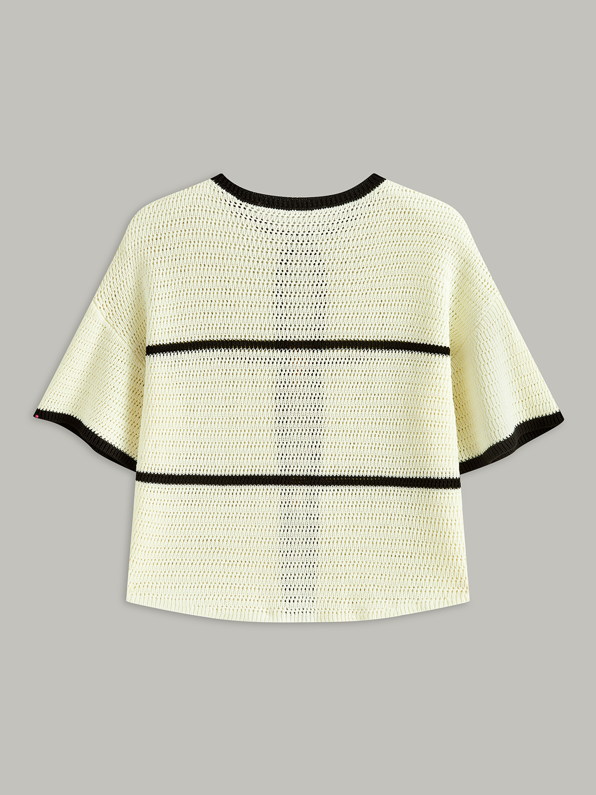 Kontrastbesatz-Stricktop mit Seestern-Knopf