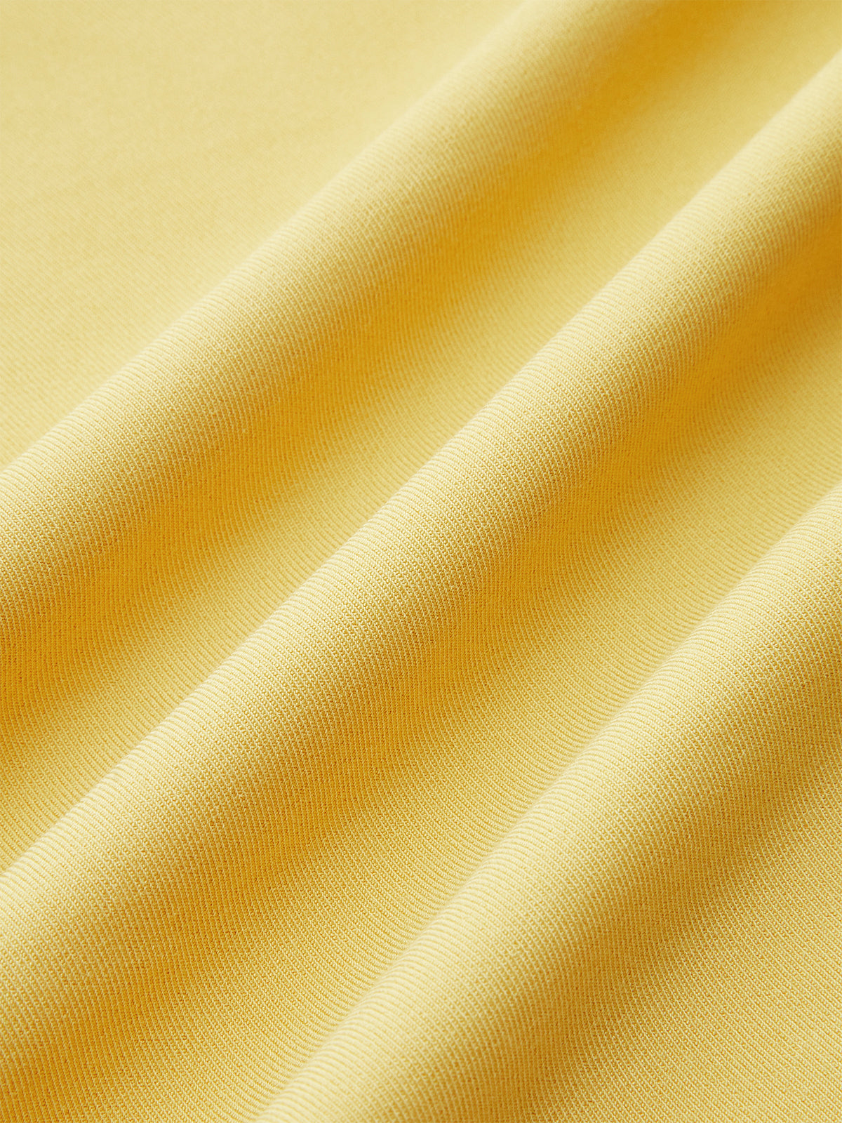 Mini-robe à col bénitier avec détail de ceinture asymétrique
