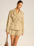 Zweireihiger Trenchcoat mit Gürtel aus Baumwollmischung
