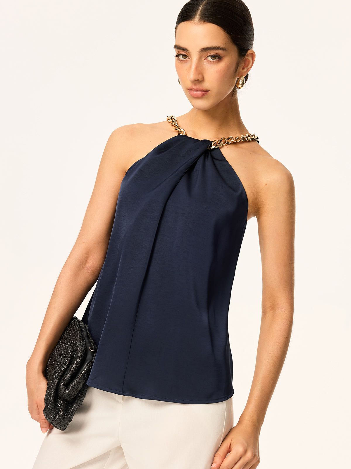 Neckholder-Top mit Metallketten-Ausschnitt