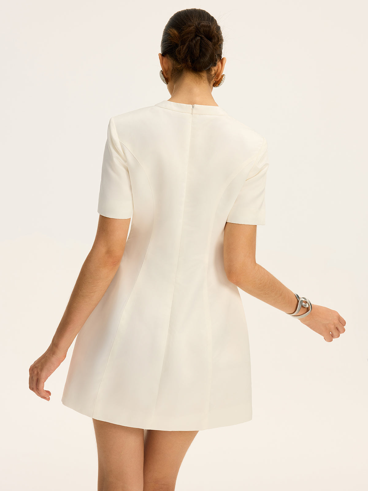 Short-Sleeved  Waist-Cinching Mini Dress with Decor Pockets