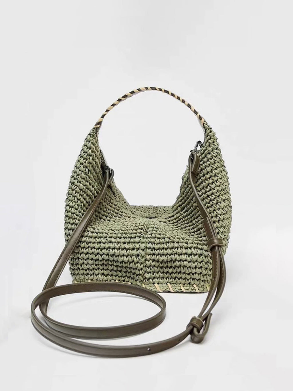 Sac hobo en paille tressée