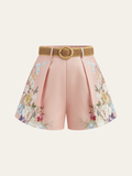 Geblümte Shorts mit Gürtel und mittlerer Bundhöhe