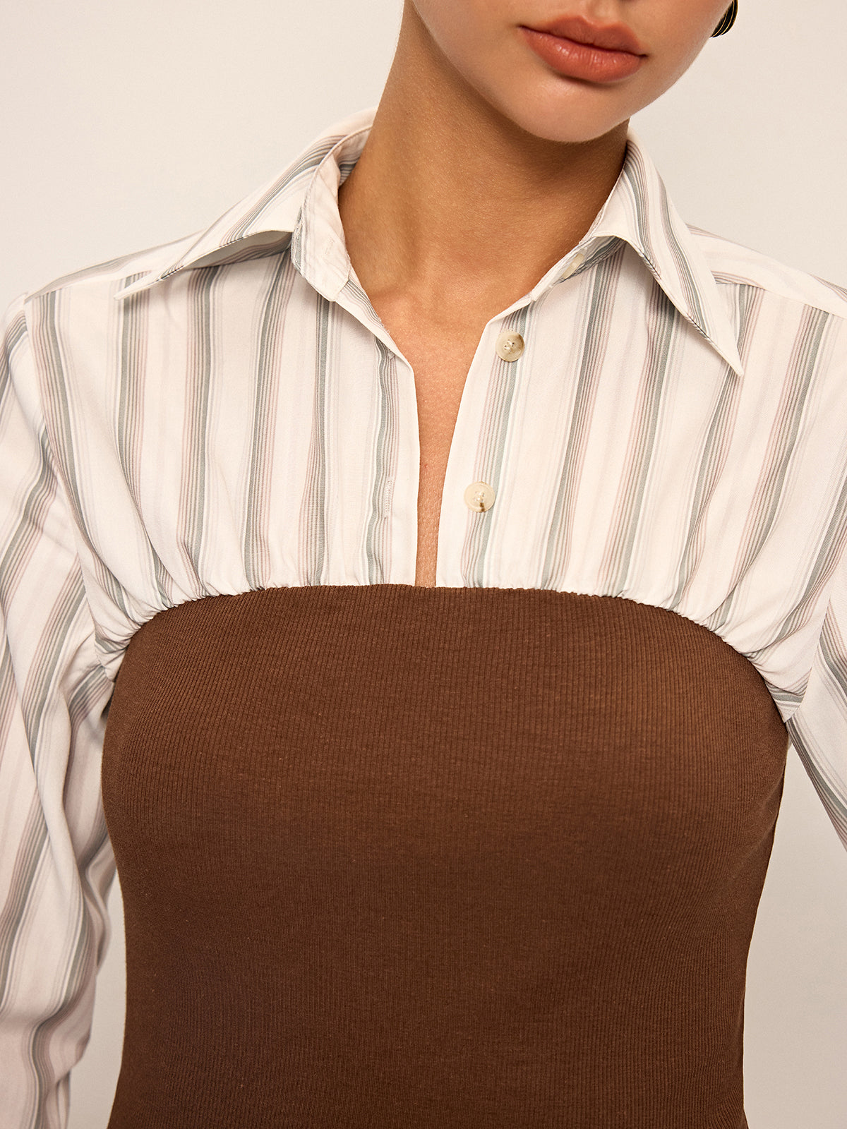 2-in-1 Gerippter Strick- und Gestreifter Kontrast-Shirt