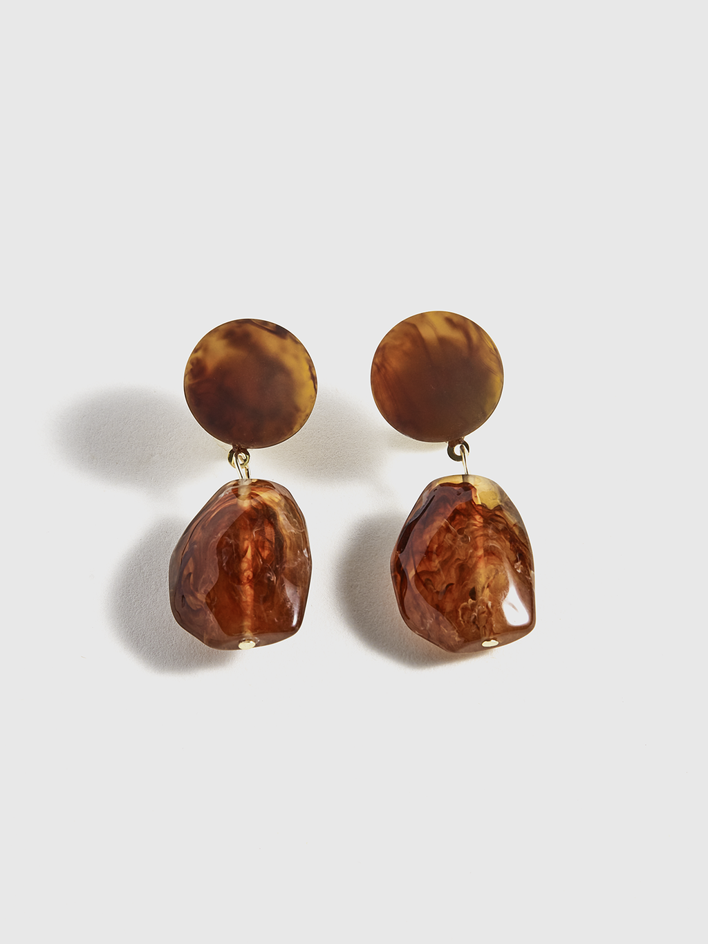 Ohrhänger aus Acryl in Schildpatt-Optik