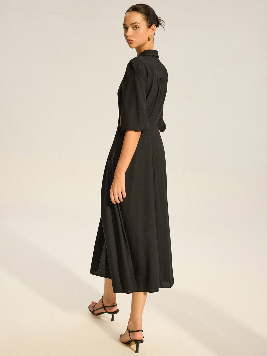 Hemdblusenkleid mit Twist-Cut-Outs