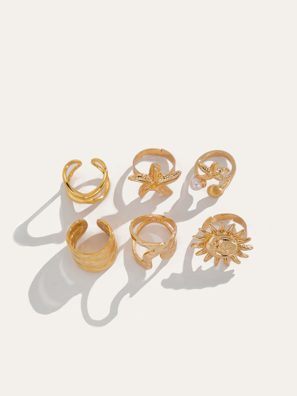 Goldfarbener, unregelmäßiger, vom Meer inspirierter Ring-Set