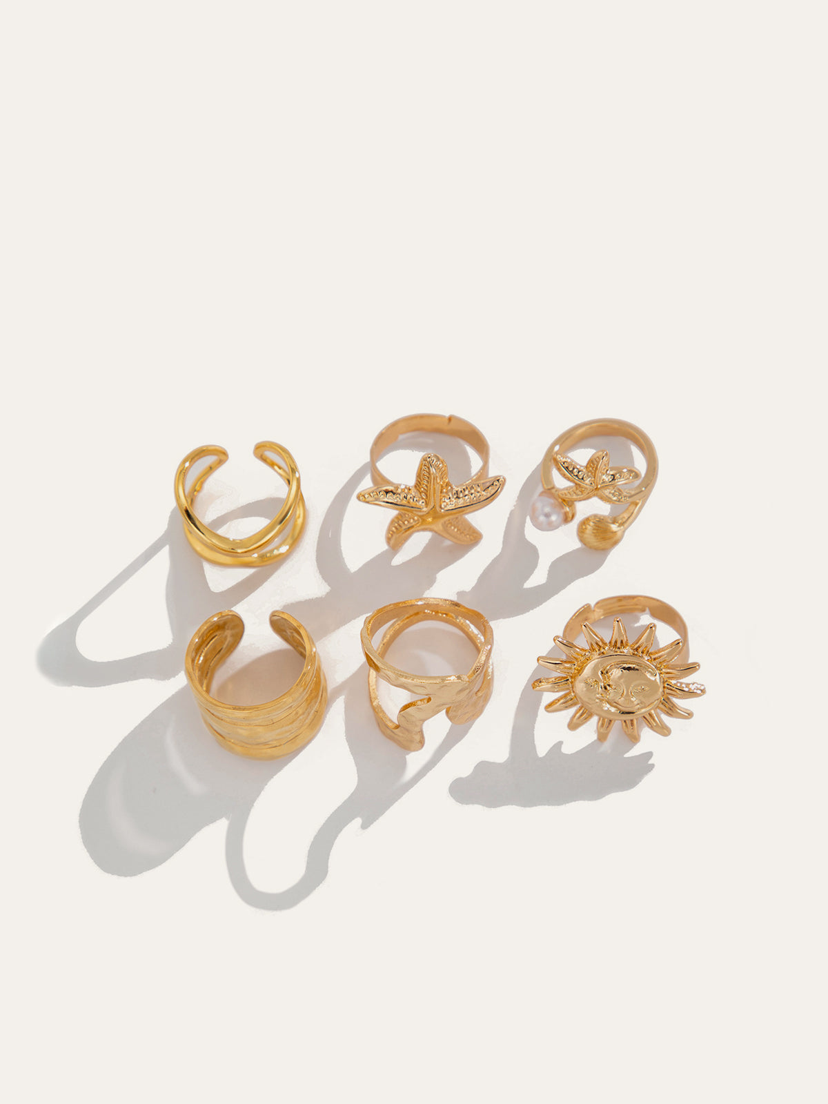 Goldfarbener, unregelmäßiger, vom Meer inspirierter Ring-Set