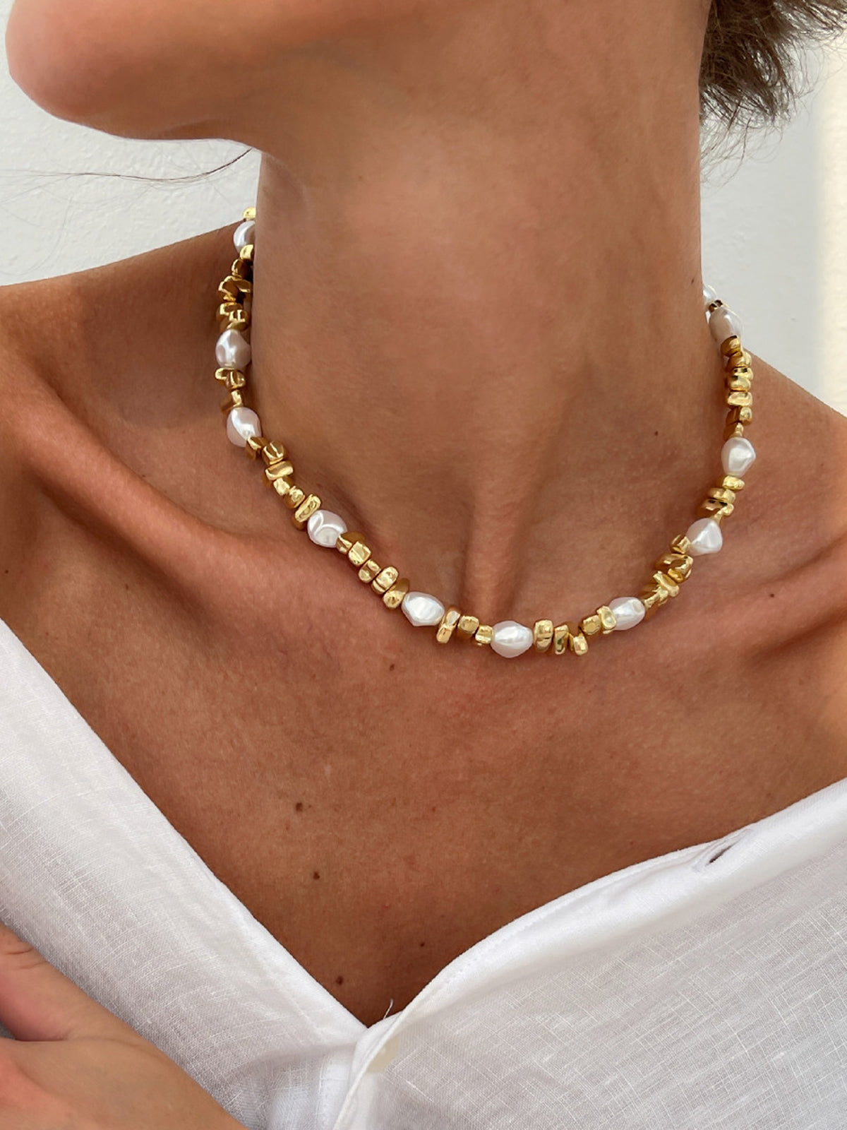 Perlen- & goldene Perlen-Choker-Halskette