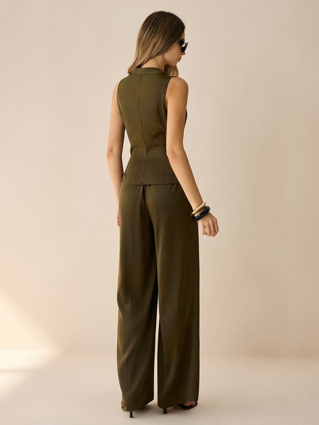 Asymmetrisches Wickel-Top- und Hosen-Set