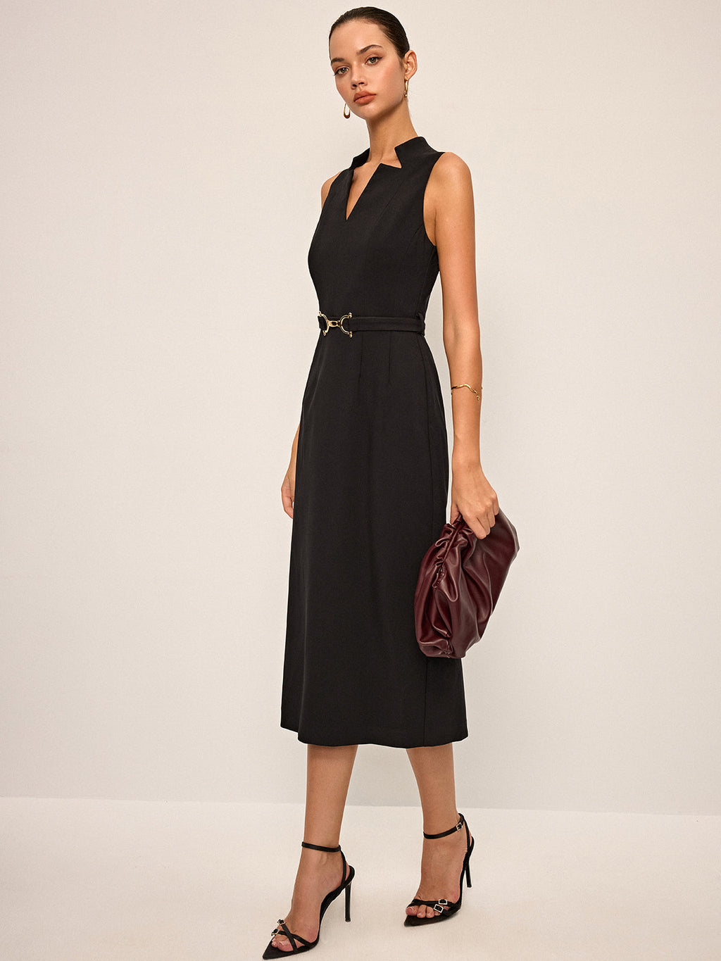 Ärmelloses V-Ausschnitt Midi-Kleid mit Gürtel