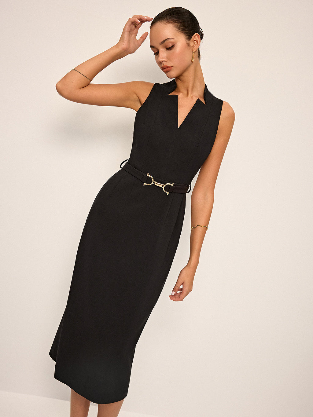Ärmelloses V-Ausschnitt Midi-Kleid mit Gürtel