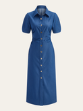 Gerafftes Midikleid mit Polokragen und Knopfleiste