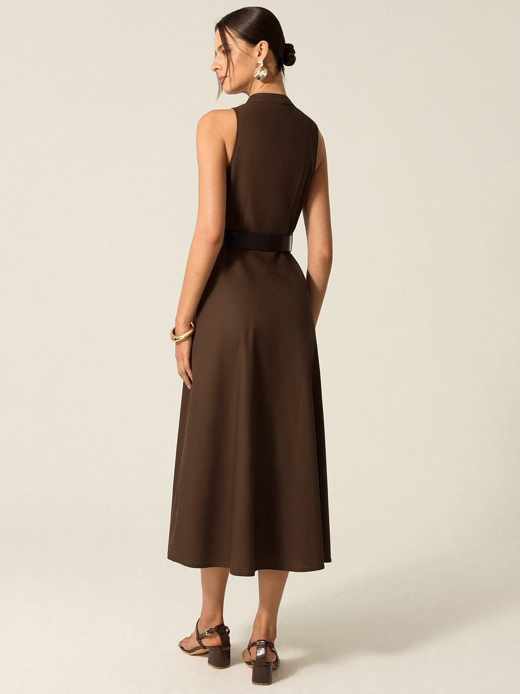 Geknöpftes Midi-Kleid mit Gürtel