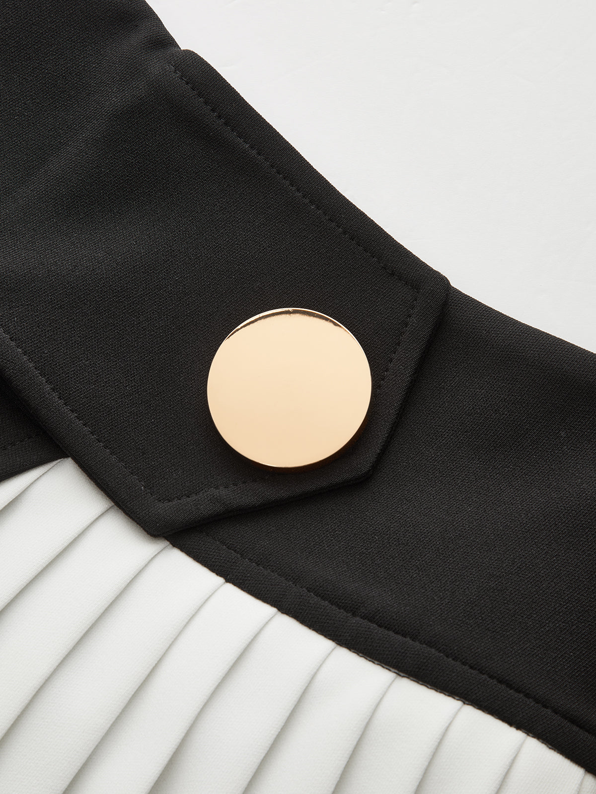 Contrast Pleated Panel Mini Skirt