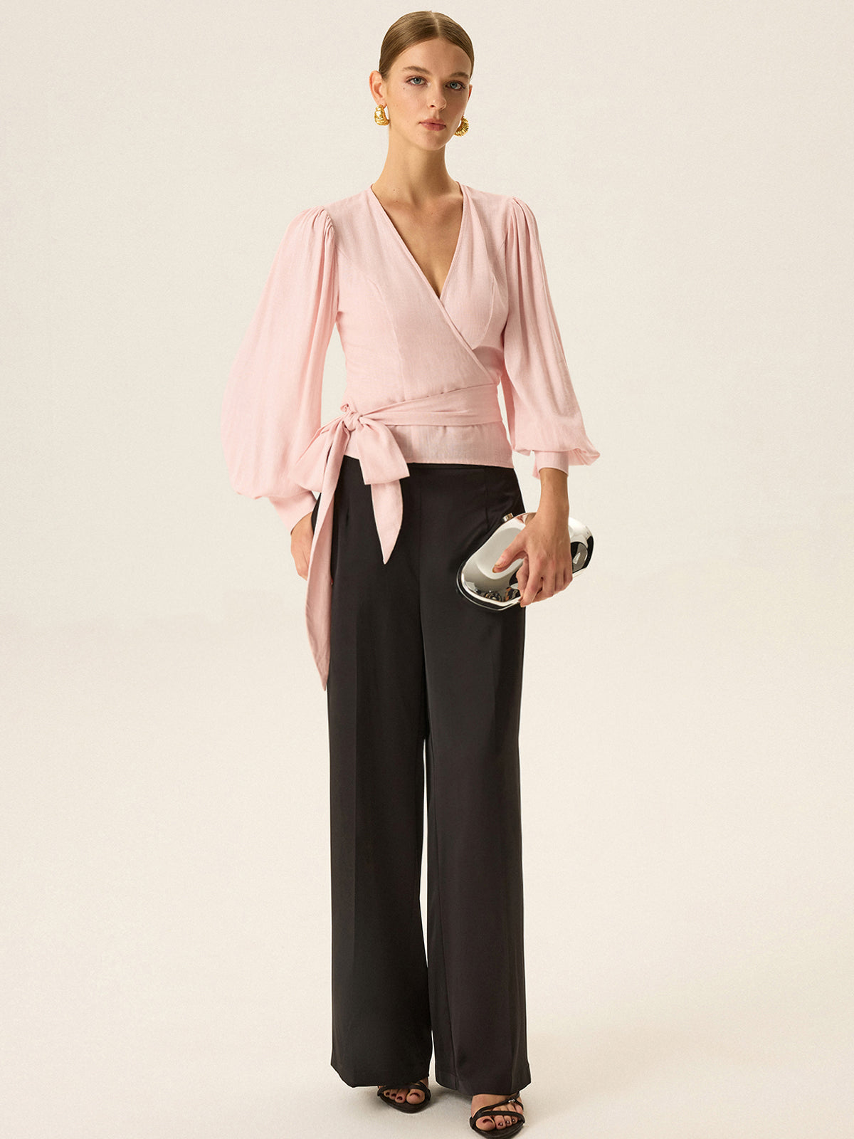 Chemisier à manches longues avec nœud papillon 